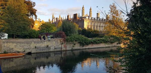 Кембридж: город, колледжи и люди