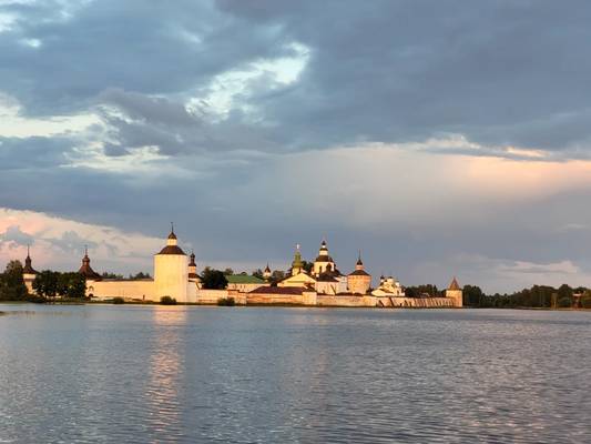 Вокруг Кирилло-Белозерского монастыря