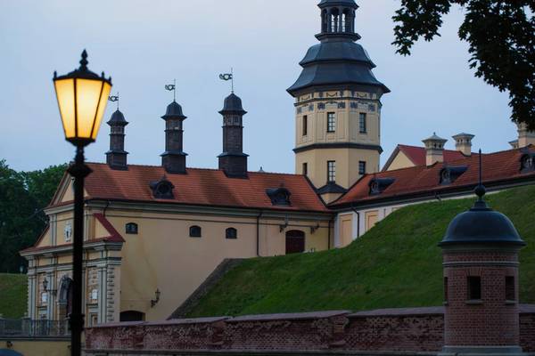 Вечерние огни старого Несвижа