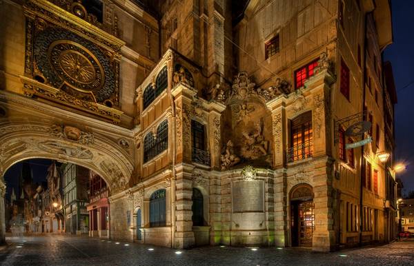 Очароваться вечерним Руаном на прогулке по историческому центру