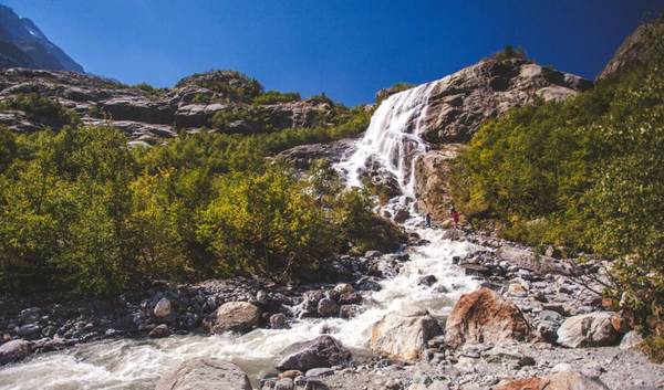 Гордость Домбая — водопад Алибек