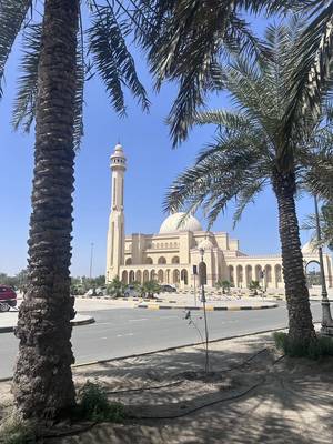 Обзорная экскурсия по Манаме: погружение в прошлое и культуру