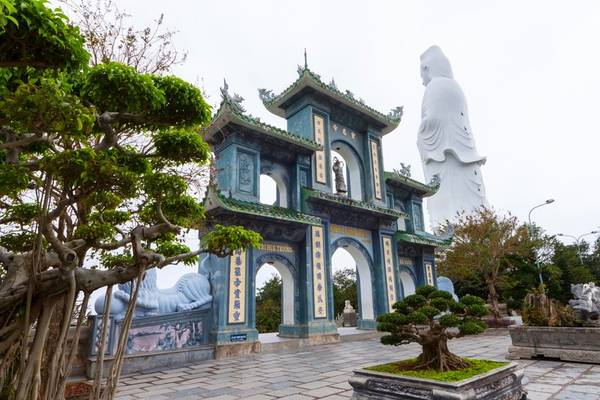 Духовные символы Дананга: Мраморные горы и Леди Будда