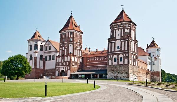 Замки Беларуси: групповая экскурсия в Мир и Несвиж из Минска