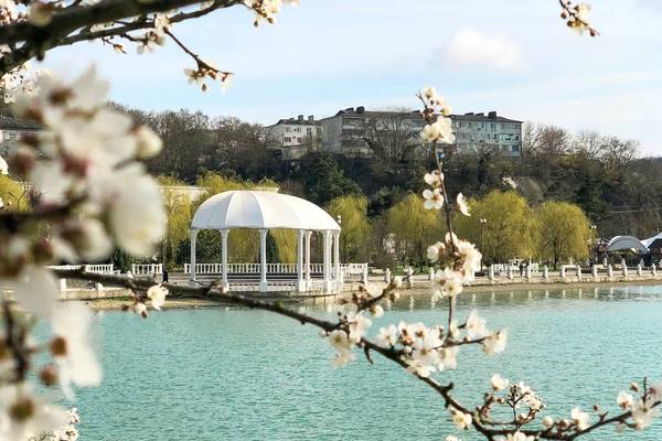 Игристое Абрау